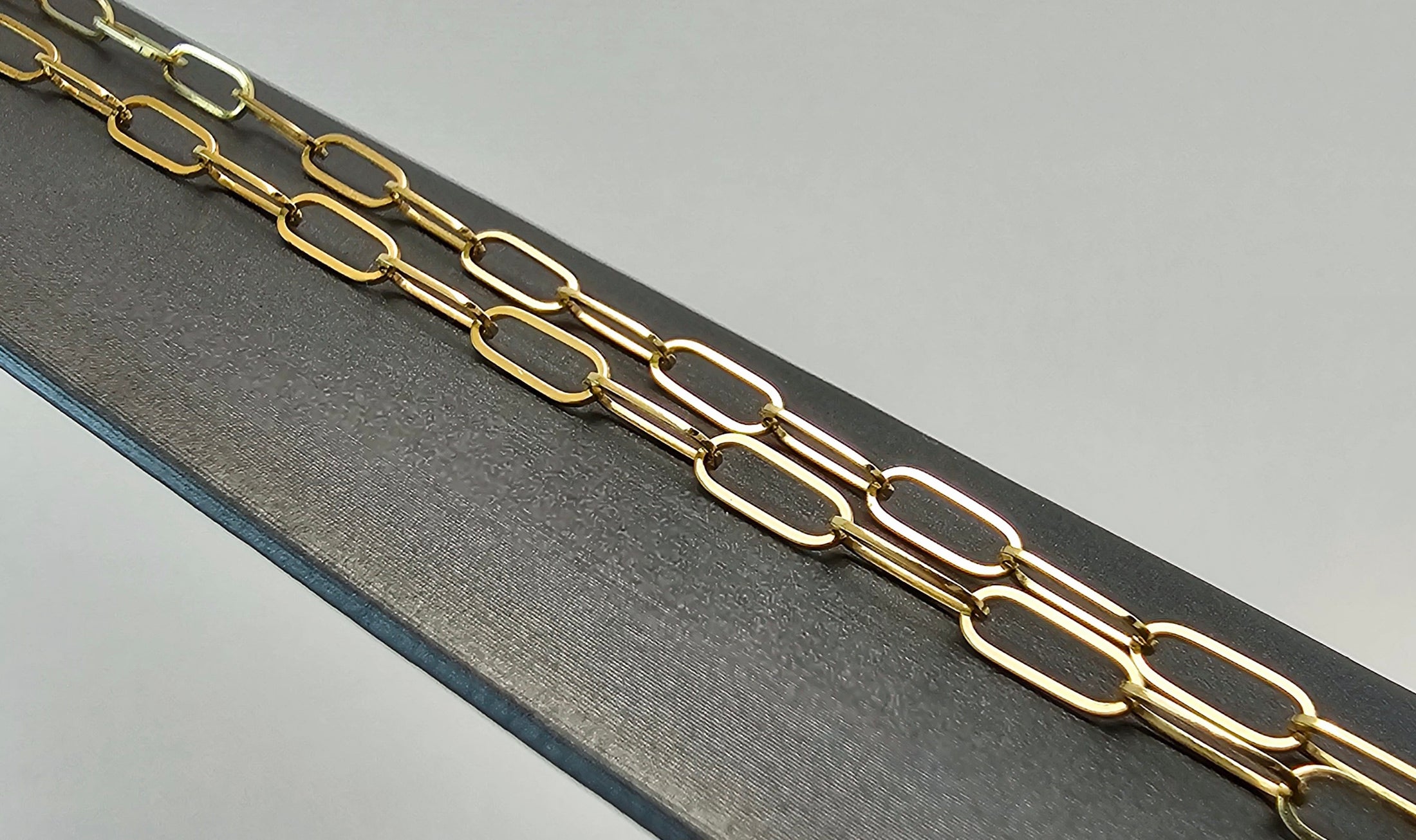 Paperclip Chain Necklace 18" – 14k Yellow Gold - 977