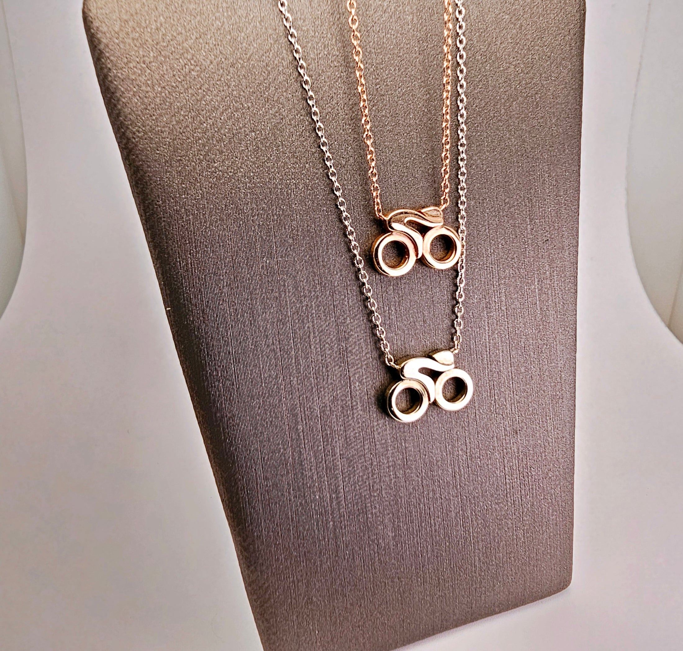 Cycliste Necklace (Large) - by Sabii Sports Jewelry®